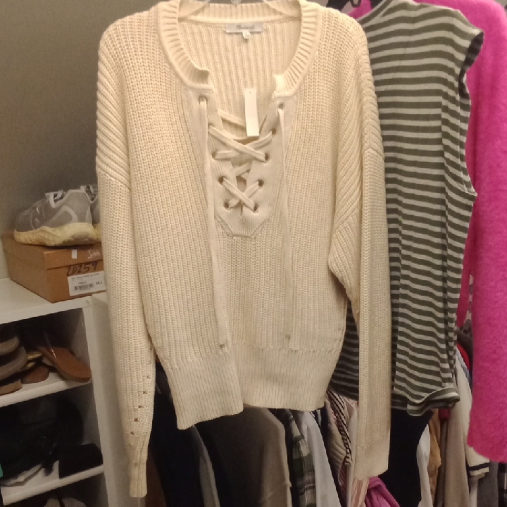 Madewell Lace-Up V-Neck Knit Sweater in Cream
